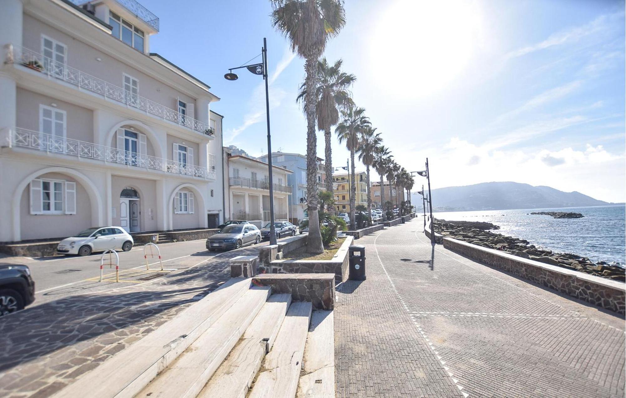 Apartment 1 Bedroom Gorgeous In Santa Maria Di Castell